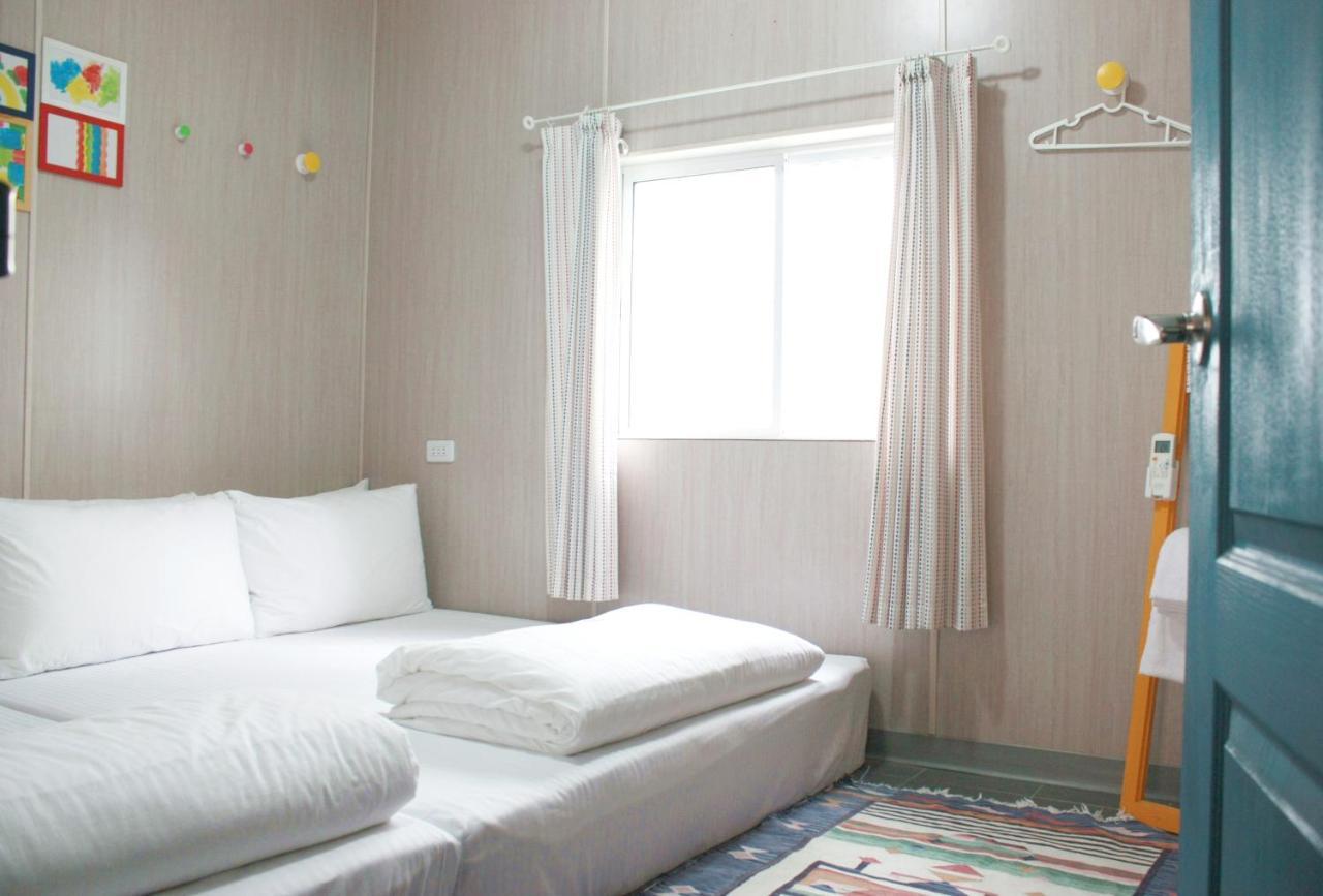 Artfull House Villa Tainan Bagian luar foto