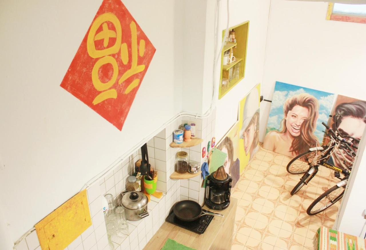 Artfull House Villa Tainan Bagian luar foto