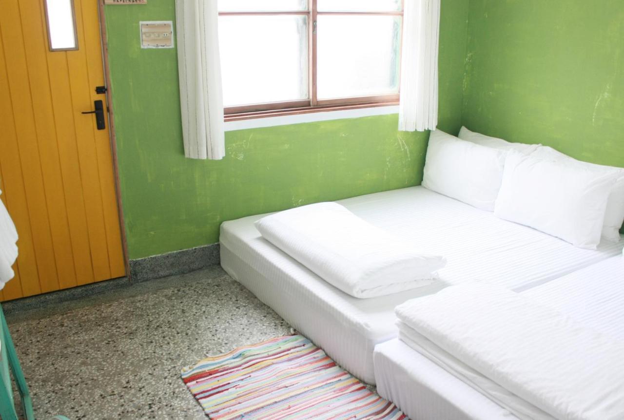 Artfull House Villa Tainan Bagian luar foto