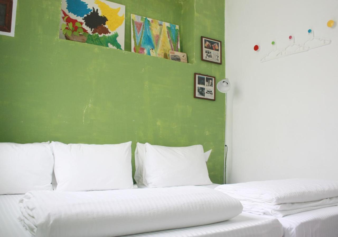 Artfull House Villa Tainan Bagian luar foto